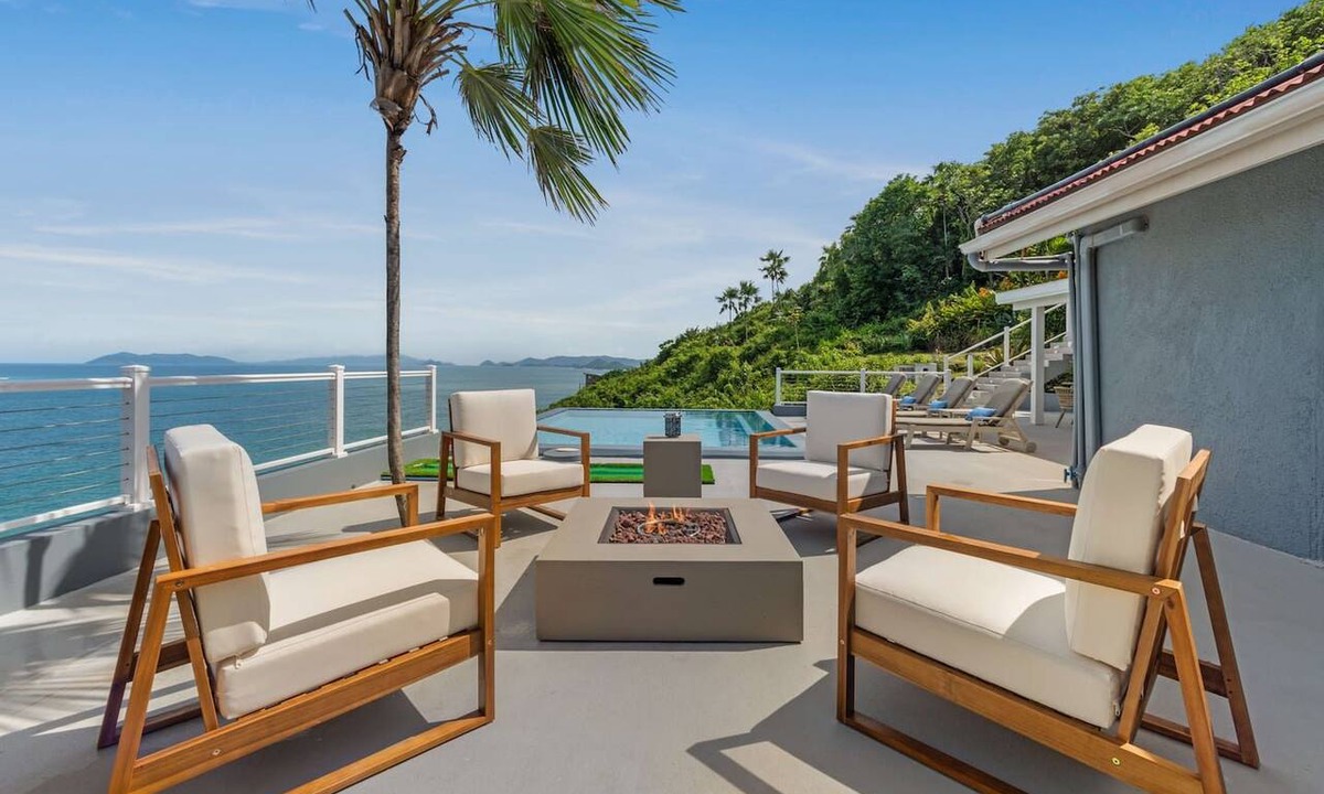 Peterborg House | 5BR Pool Villa by Magens