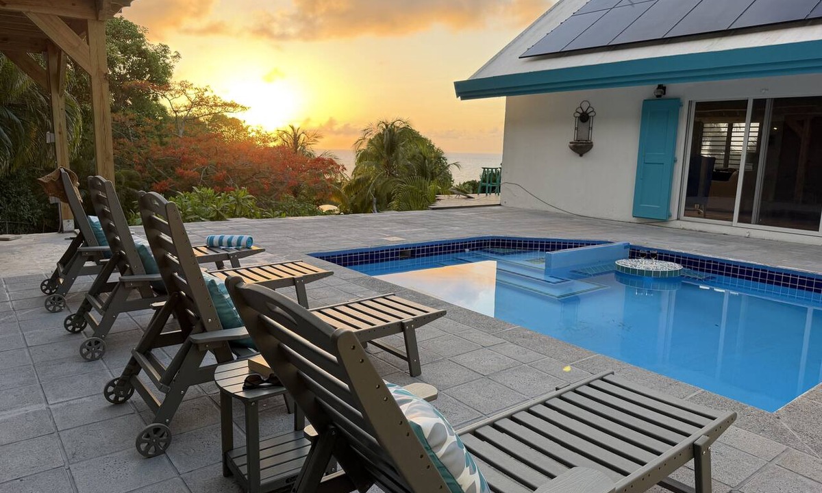Estate La Vallee House | Location! Walk to Cane Bay beach & restaurants! Private pool, sunset bar, view!