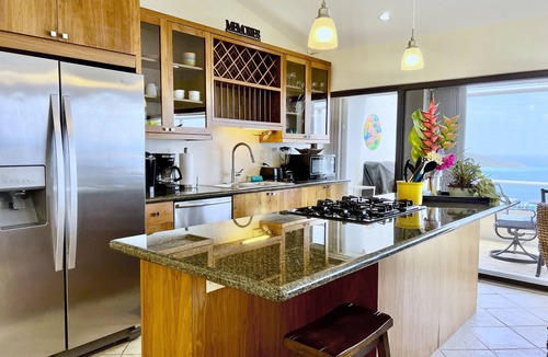 Estate Lovenlund Condo | 2 Bed Ocean Views, Gated Community & Backup Power