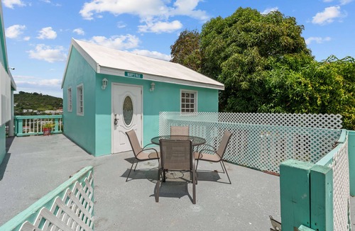 Anna's Retreat Apartment | Annas Retreat Studio Near Harbor & Beaches