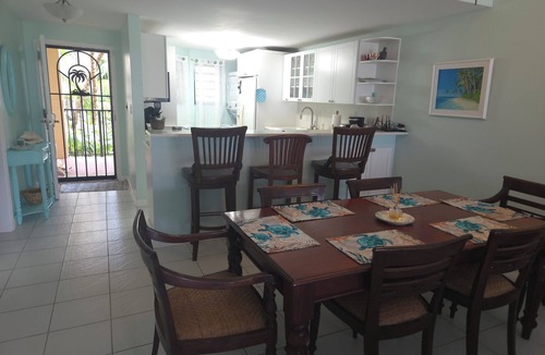La Grande Princesse Condo | BEACH FRONT! Island Oasis-Luxury condo at Pelican Cove