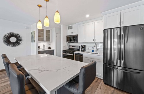 Cabes Point Condo | Beachfront walkout onto Sapphire Beach, Crystal Cove