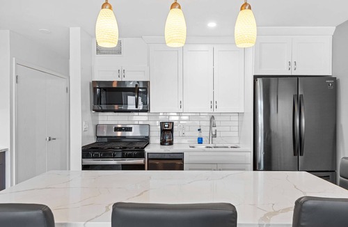 Cabes Point Condo | Beachfront walkout onto Sapphire Beach, Crystal Cove