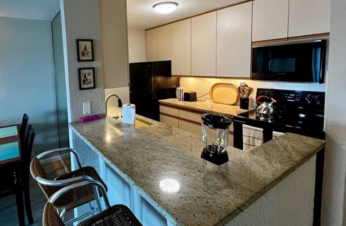 Nazareth Condo | Beautiful Ocean View 2 Bed 2 bath condo Above The Beach at Cowpet Bay East