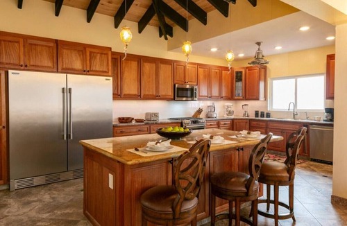 Estate Enighed House | Cay Syrah! 4 bedroom home! Solar/battery backup!