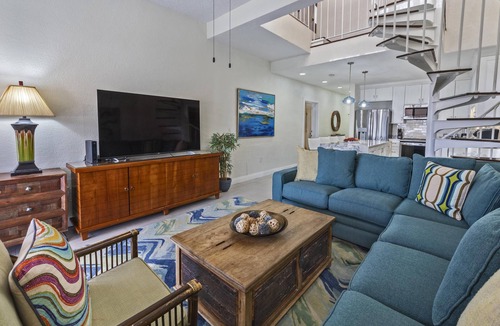 Nazareth Condo | Christmas/NYE Available! ROOFTOP PATIO! NEW Kitchen, Spacious 3 Bdrm