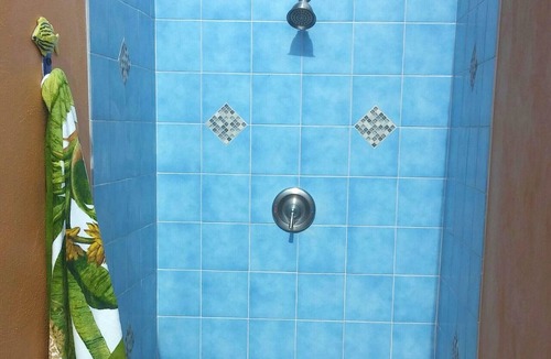Estate Freemans Ground Villa | COUPLES RETREAT, PANORAMIC OCEAN VIEWS, FREE KAYAKS & PADDLE BOARDS