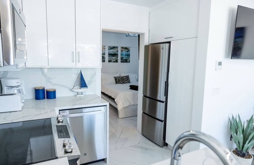 Estate Enighed House | Dolphin Suites Unit 8