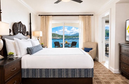 Estate Bakkero Resort | 𝐅𝐢𝐧𝐝𝐢𝐧𝐠 𝐌𝐞𝐢𝐥𝐢 Beachfront Frenchman's Cove Resort+ Amenities Included