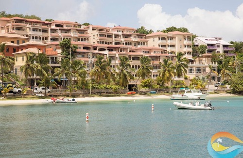Estate Enighed Condo | Grande Bay Waterfront Condo