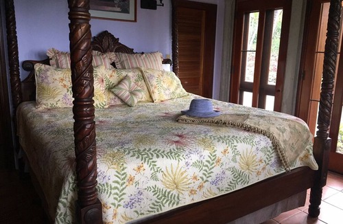 Estate Carolina House | La Bella Villa: Great views, spectacular pool, solar backup, magical villa!