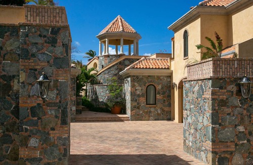 Estate Peter Bay Villa | La Vita Peter Bay- Dreamy Villa in the USVI PRIVATE BEACH BACKUP GENERATOR