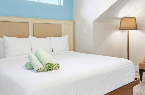 Frydendal Resort | Margaritaville Vacation Club - St. Thomas USVI Luxury Wyndham Presidential Suite