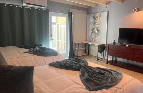 Charlotte Amalie Resort | Relaxing 1-bedroom resort in Pineapple Village
