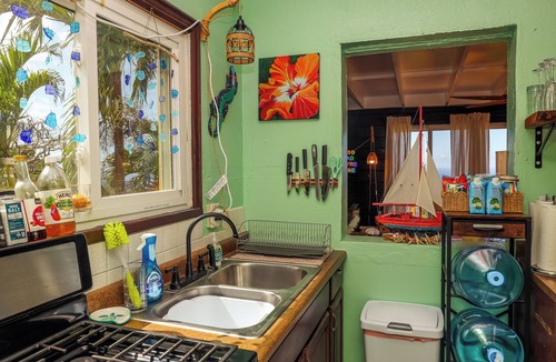 Kingshill Cottage | Romantic Hideaway 1-bedroom cottage with AC , a huge deck with an amazing view.