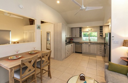 Estate Pastory Cottage | Seabreeze Villa with private pool and sunset view