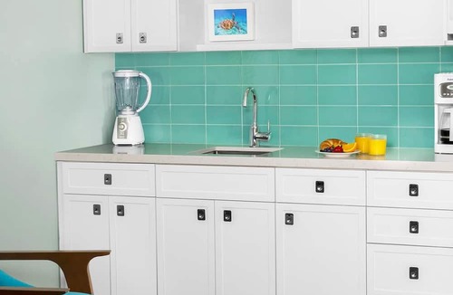 Nazareth Condo | Studio King-St. Thomas Stunning Vacation Vibes