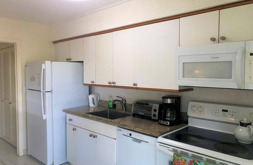 Estate Golden Rock Condo | Suite Dreams at Colony Cove - 2 bed/2 bath seaside condo- beach and pool.