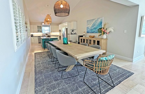 Estate Peterborg Villa | Villa Pallina w Magens Bay Views + Backup Power
