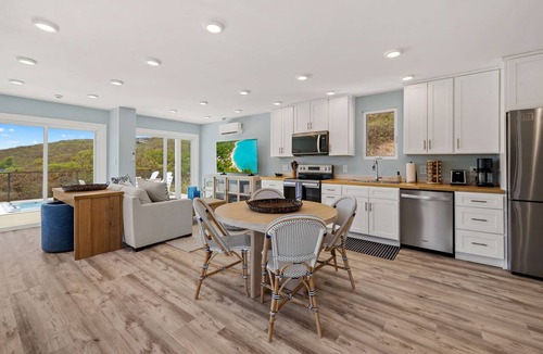 Estate Frenchman Bay House | Walk to Beach + Dining | Private Pickleball Court