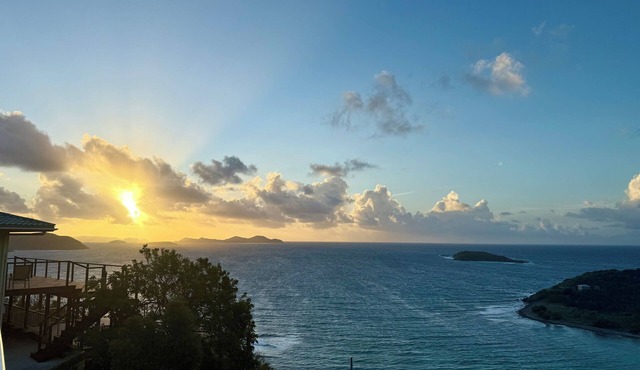 August-October dates available! 5 min from Salt Pond! Beautiful 5 star Villa! in St. John