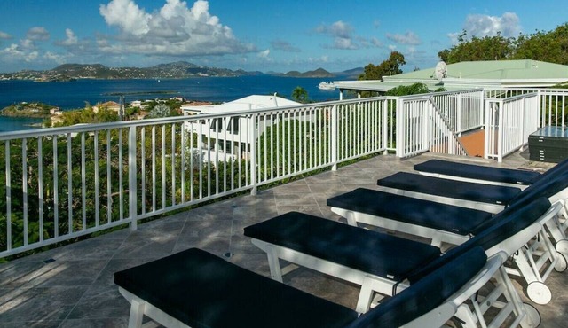 Cay Syrah! 4 bedroom home! Solar/battery backup! in Cruz Bay