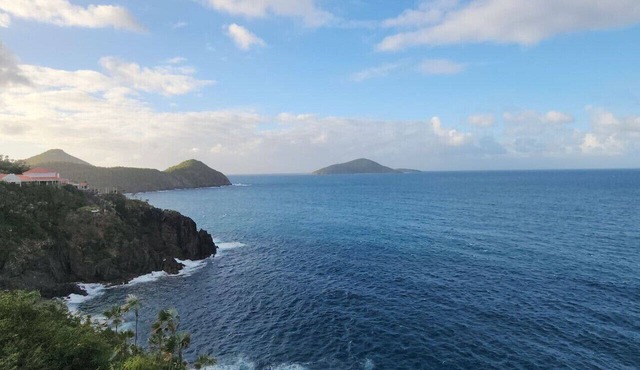 Oceanfront Villa With Pool Hot Tub & 5 Condos! USVI in St Thomas