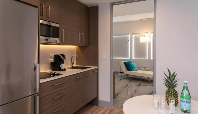 Suite 6, 10% Off Fall Stays in Cruz Bay