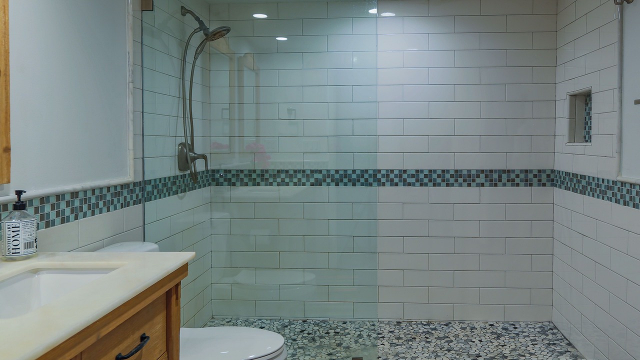 Photo of Bathroom in Estate Golden Rock