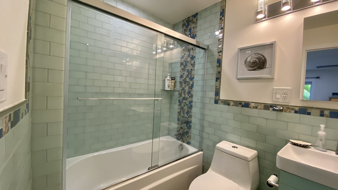 Photo of Bathroom in Cabes Point