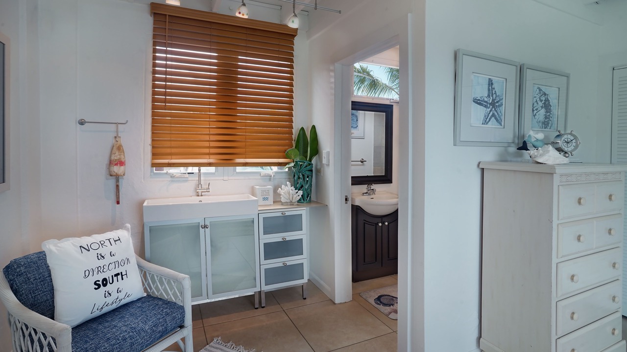 Photo of Bathroom in Estate Frenchman Bay