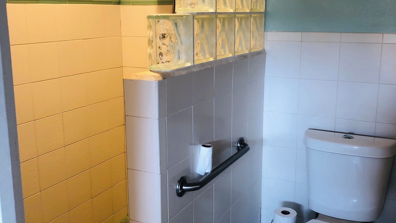 Photo of Bathroom in Anna's Retreat