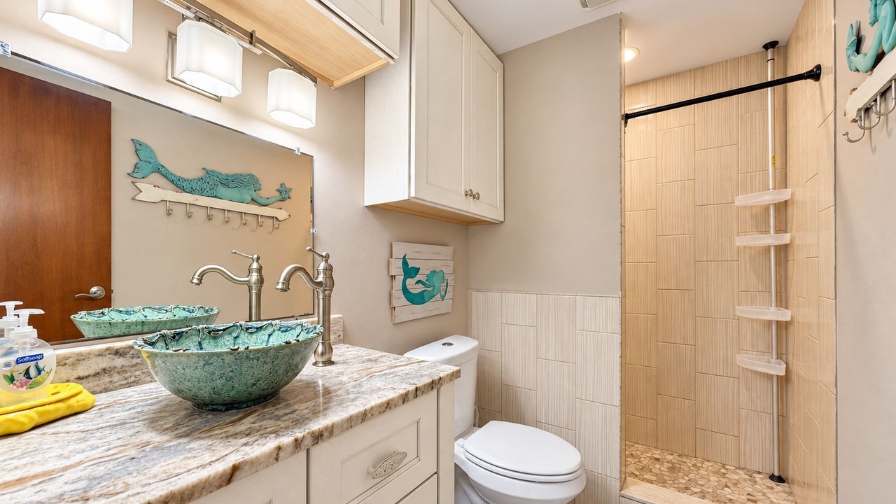 Photo of Bathroom in Red Hook
