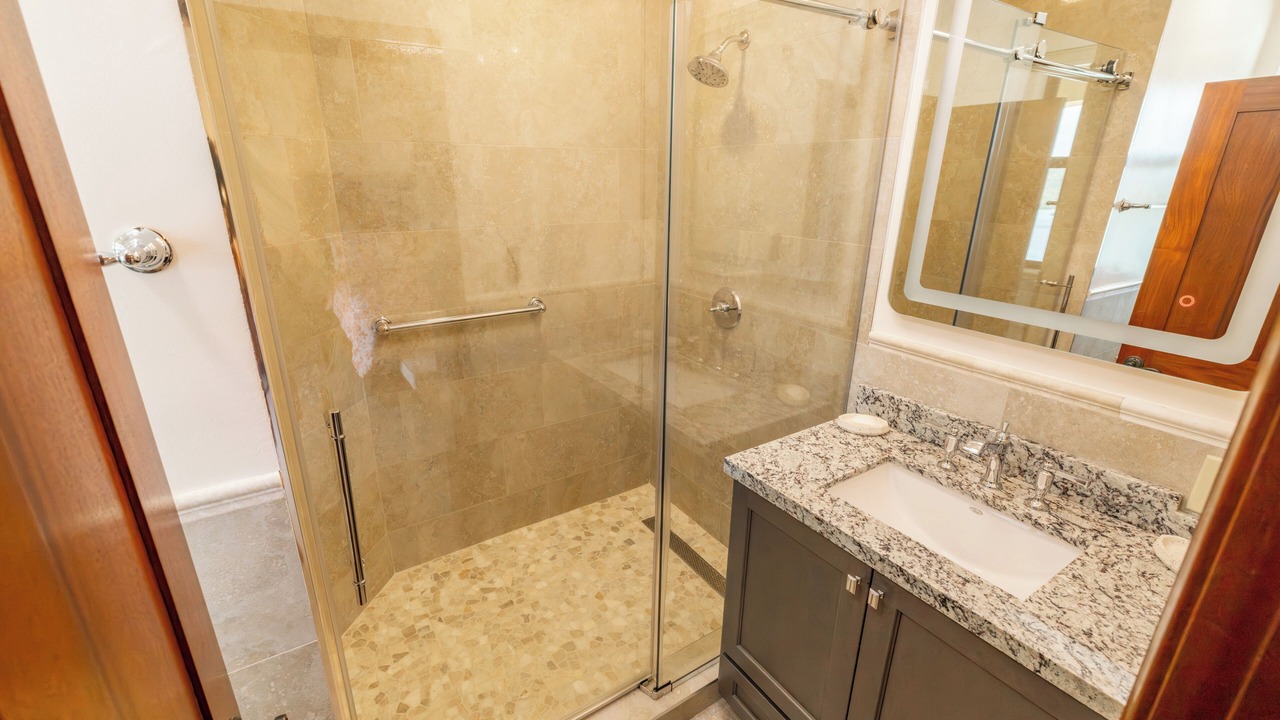 Photo of Bathroom in Estate Hansen Bay