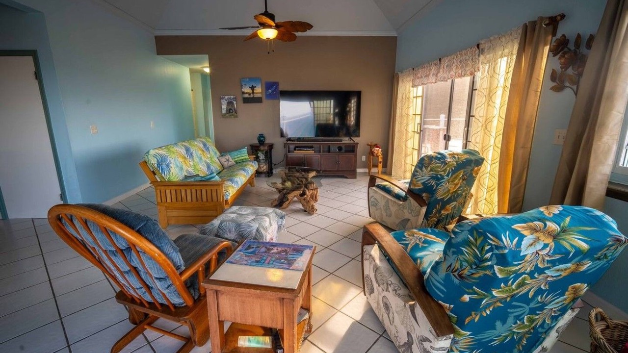 Photo of Livingroom in Cotton Valley