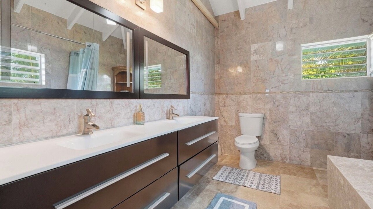 Photo of Bathroom in Estate Enfield Green