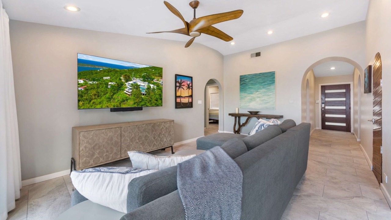 Photo of Livingroom in Estate Caret Bay