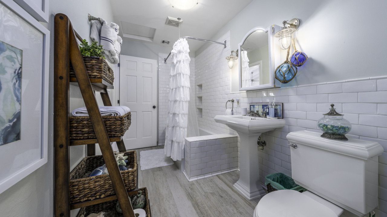 Photo of Bathroom in Estate Peterborg