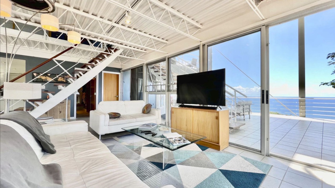 Photo of Bedroom in Estate Frenchman Bay