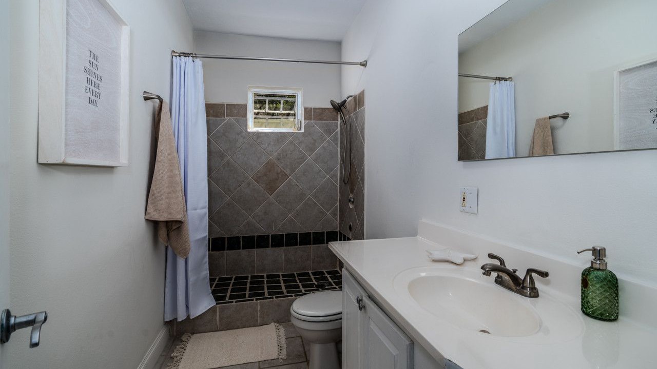 Photo of Bathroom in Estate Caret Bay