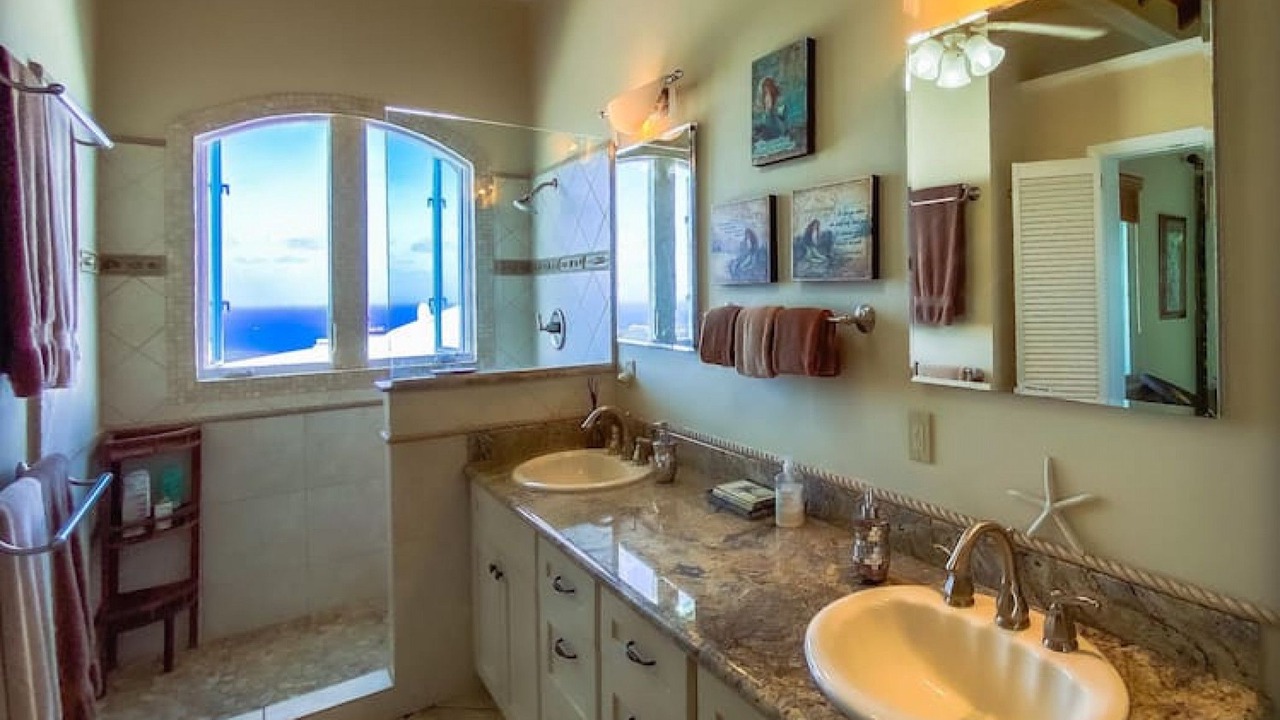 Photo of Bathroom in Mafolie