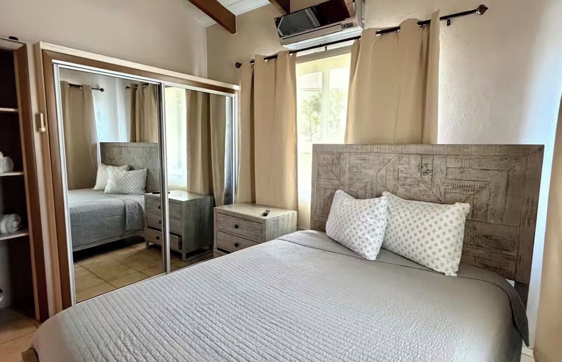 Photo of Bedroom in Estate Demarara