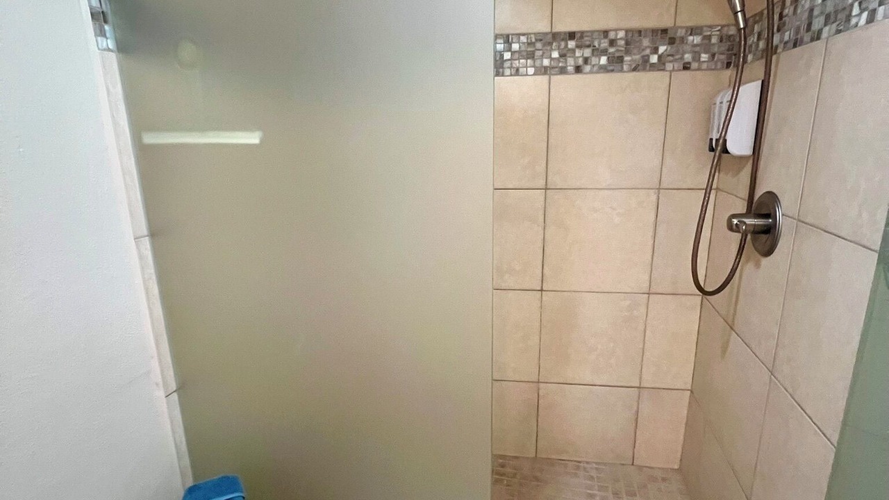 Photo of Bathroom in Estate Golden Rock