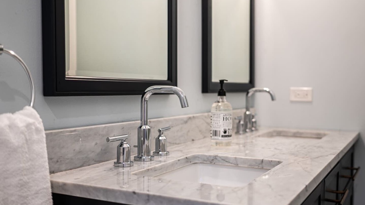Photo of Bathroom in Estate Frenchman Bay