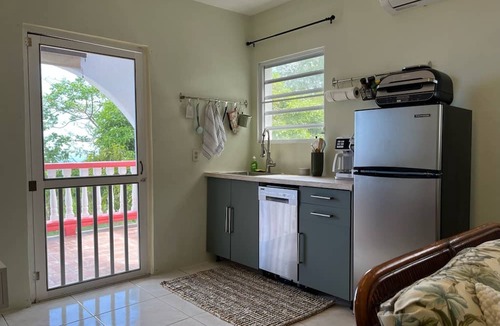 Estate Bonne Esperance Villa | Tranquil Two Bedroom Retreat with Ocean Views! Family Friendly.