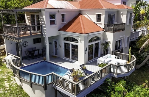 Caret Bay Villa | Serene Luxury at Whale Watch – Your Island Oasis