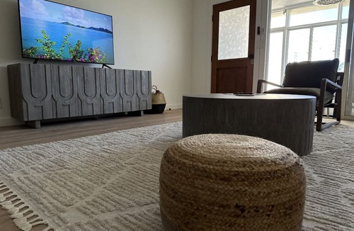 Cabes Point Condo | 1BR condo on Sapphire Beach - sleeps 4!