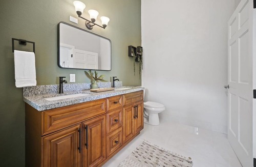 Estate Lerkenlund Villa | Panoramic Harbor Views | Dual Villas | Sleeps 12