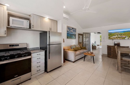 Estate Pastory House | Seabreeze Cottage with private pool and sunset view