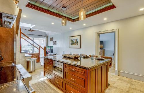 Nazareth House | Top-Floor Elysian Penthouse w/Rooftop Sun Deck!